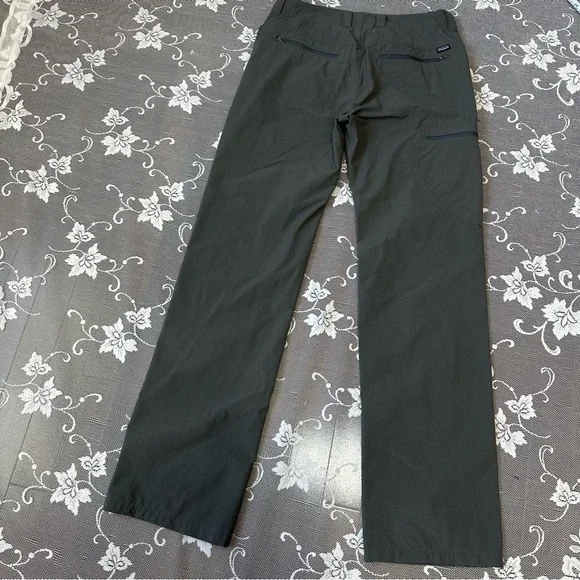 Patagonia Quandary Grey  Hiking Pant Sz 4 - Picture 6 of 13